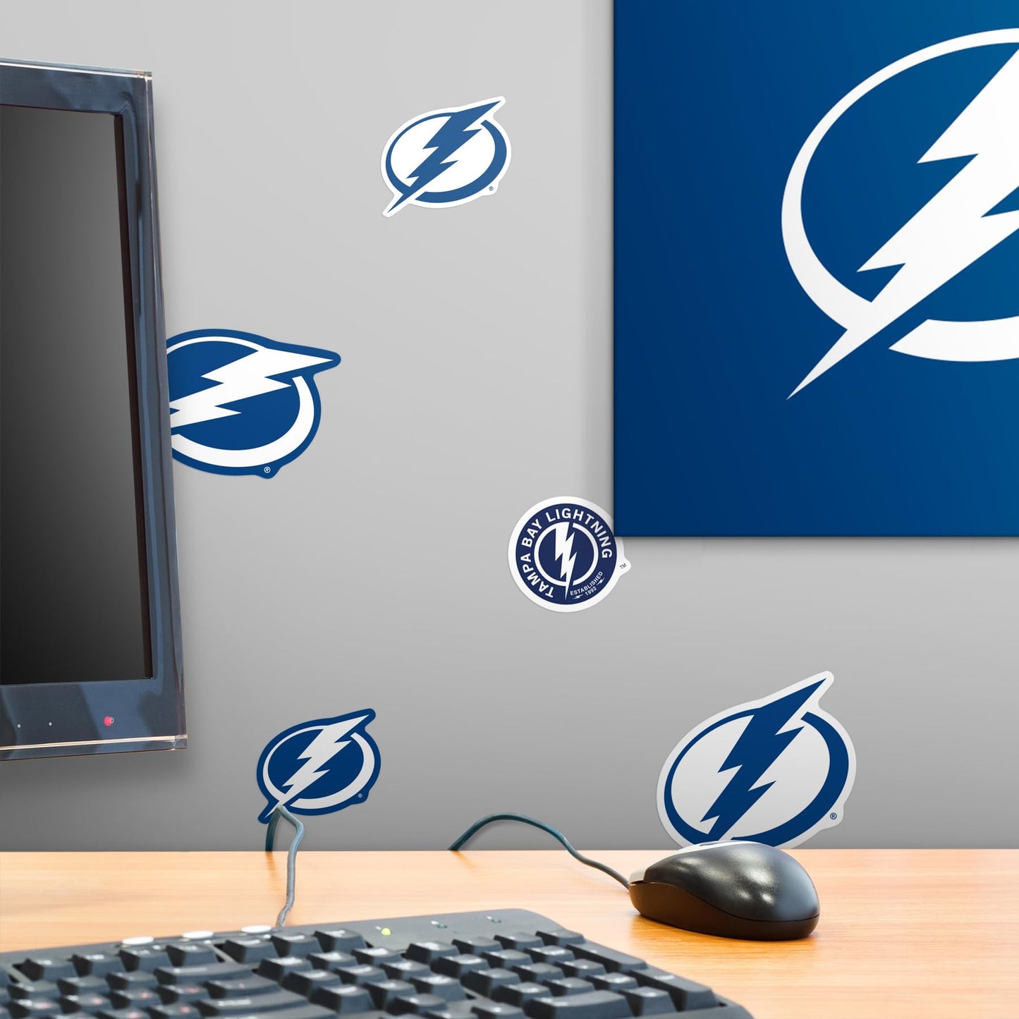 NHL Logo Tampa Bay Lightning 100ct Vinyl Large Deluxe Stickers Variety Pack - Laptop, Water Bottle, Scrapbooking, Tablet, Skateboard, Indoor/Outdoor