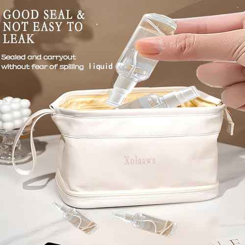 Small Spray Bottle, Clear Empty Mini Travel Plastic Bottle. Premium spray bottles for perfumes and cosmetics. 2 * 1oz, 2 * 1.7oz. (4 Pack)