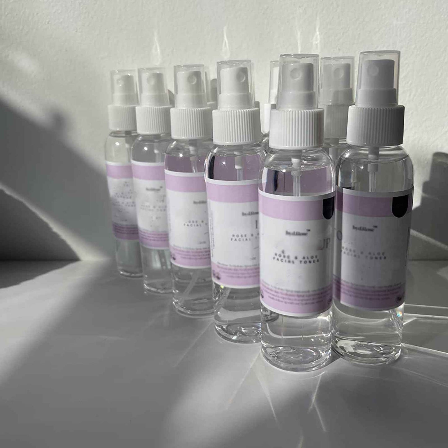 HAKZEON 60 PCS 4oz Plastic Spray Bottles, Refillable Empty Travel Spray Bottle, 120ml Clear Small Mist Spray Bottle for Traveling Make Up Perfume